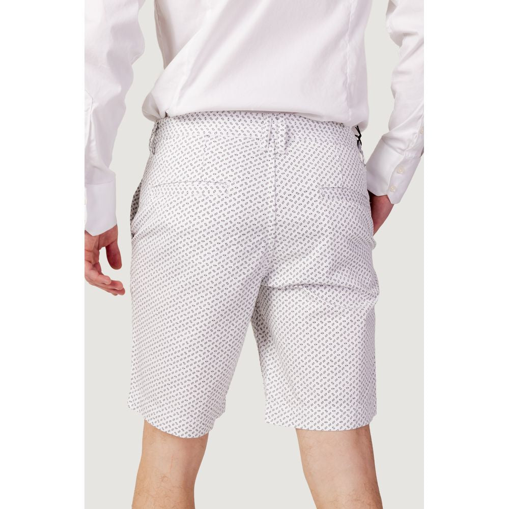 Bermuda di cotone bianco