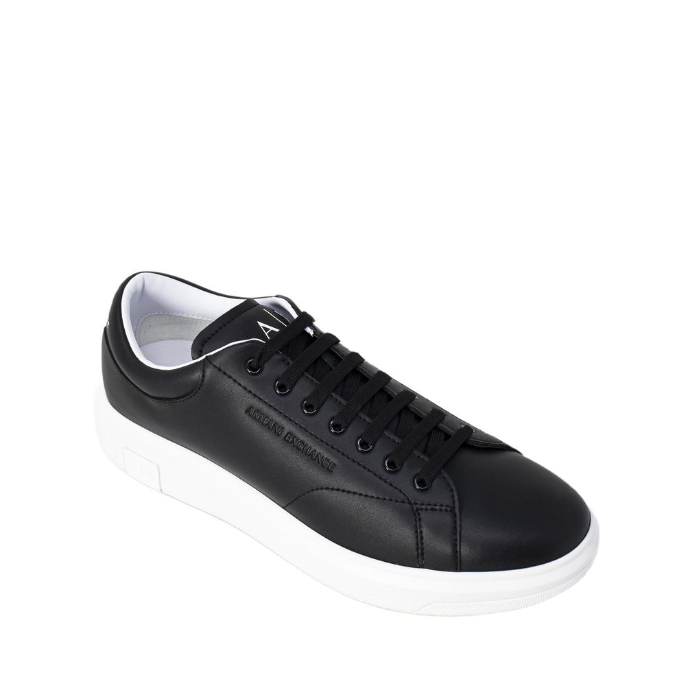 Sneaker in pelle nera